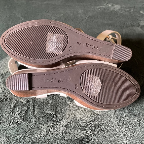 Indigo Rd white strappy wooden wedges - Picture 6 of 7